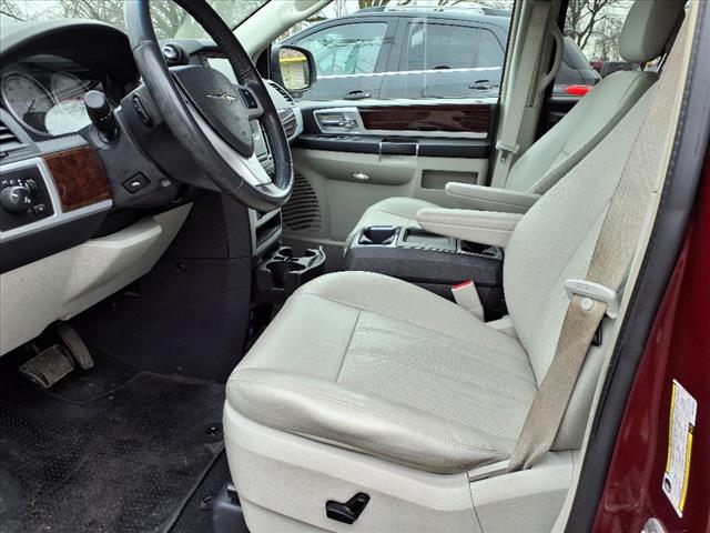 2010 Chrysler Town and Country Touring Plus