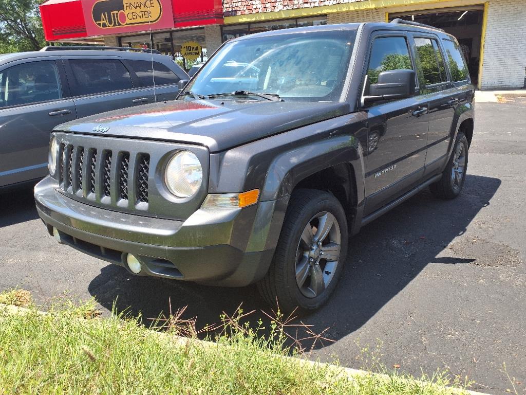 2015 Jeep Patriot Latitude's photo