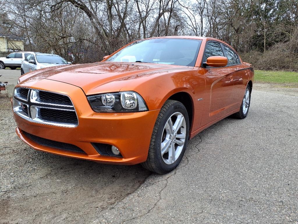 2011 Dodge Charger R/T's photo