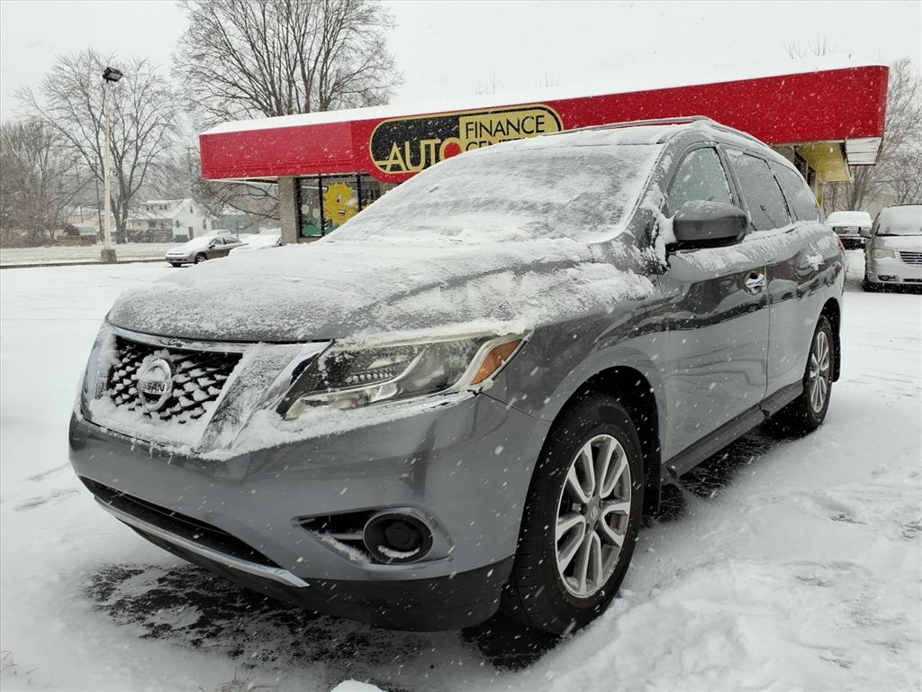 2016 Nissan Pathfinder S 4WD's photo