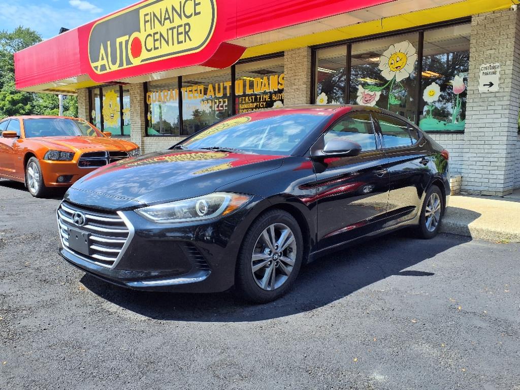 2017 Hyundai Elantra SE's photo