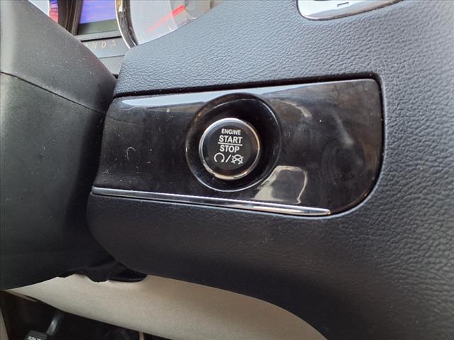 2014 Chrysler Town and Country Touring-L