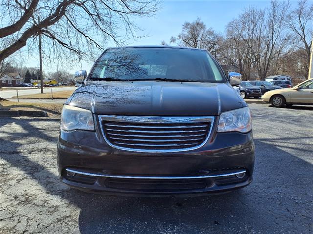 2014 Chrysler Town and Country Touring-L