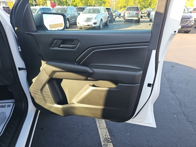 2023 Chevrolet Colorado Work Truck photo 10