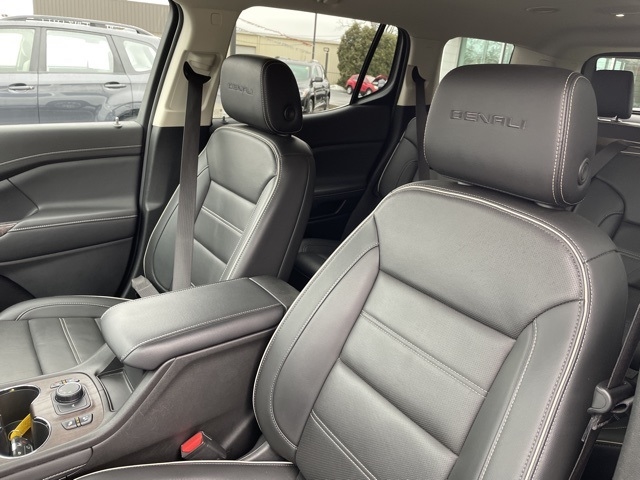 2023 GMC Acadia Denali:FP4403