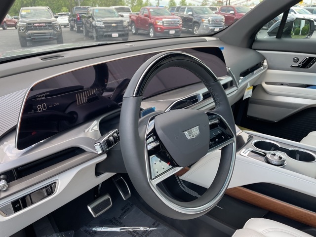 2026 Cadillac VISTIQ Luxury:26003