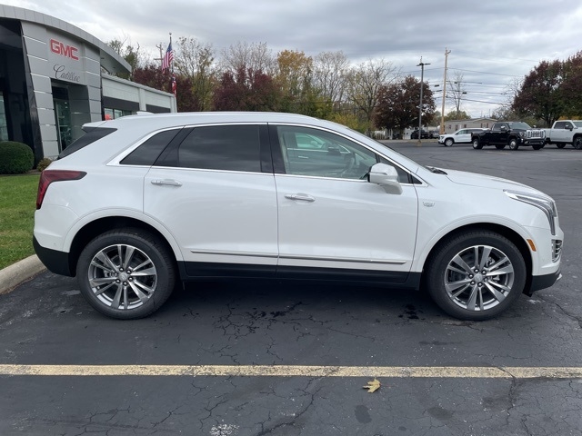2025 Cadillac XT5 Premium Luxury:25098