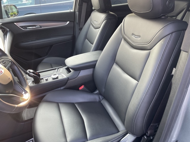 2023 Cadillac XT6 Luxury photo 9