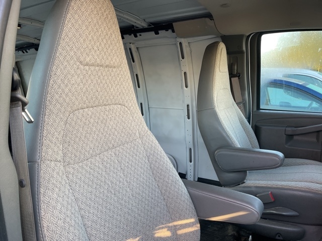 2022 Chevrolet Express 2500 Work Van Cargo:FP3425