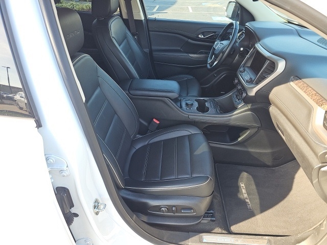 2023 GMC Acadia Denali:FP4332