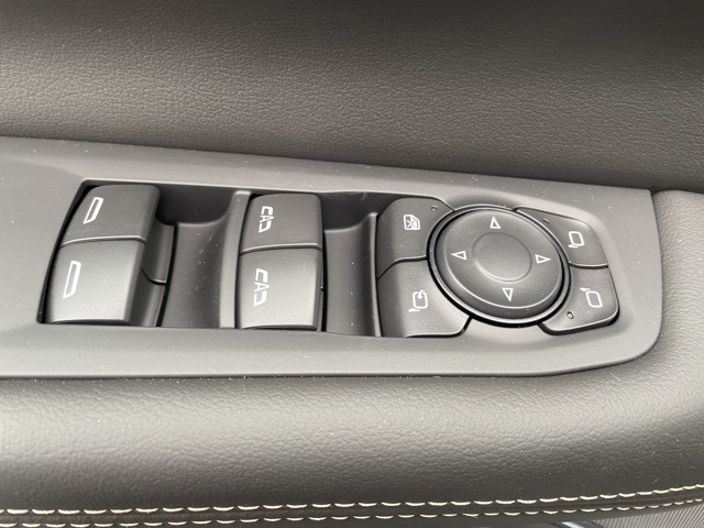 2026 GMC Yukon Elevation:26022