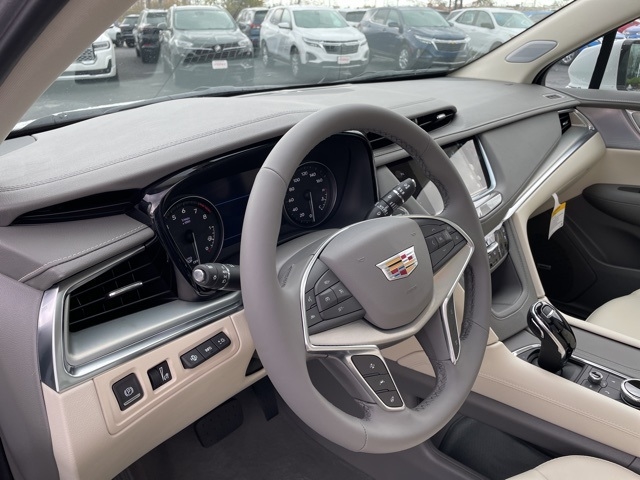 2025 Cadillac XT5 Premium Luxury:25098