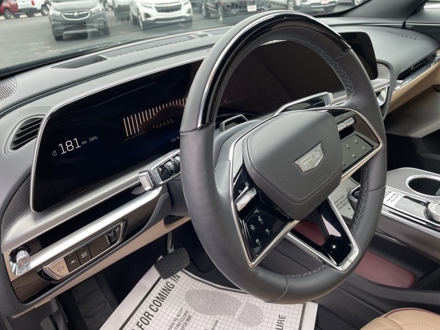 2024 Cadillac LYRIQ Luxury 3:FP6635