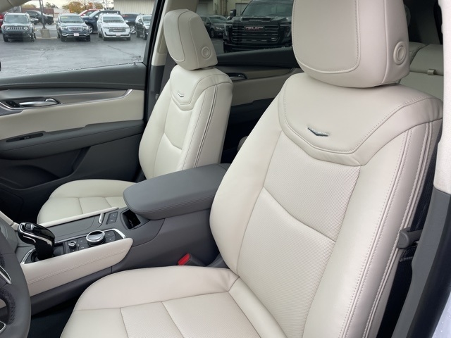 2025 Cadillac XT5 Premium Luxury:25098