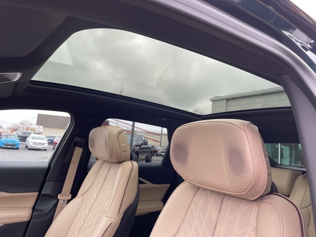 2024 Cadillac LYRIQ Luxury 3:FP6635