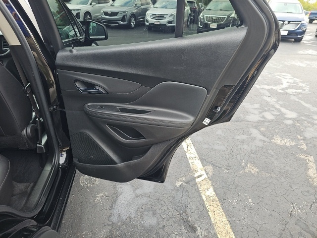 2022 Buick Encore Preferred:FP9819