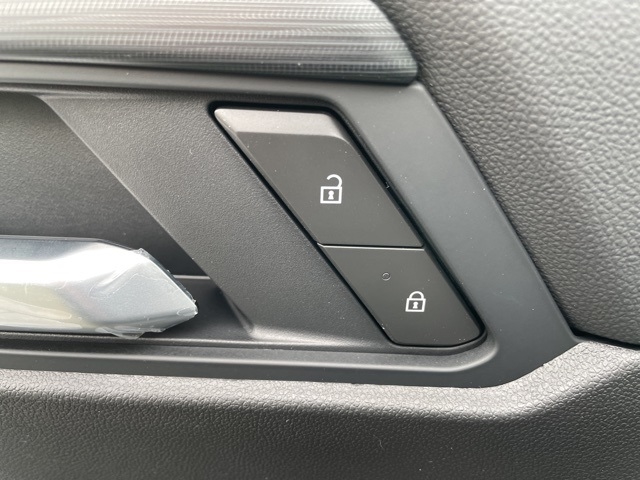 2026 GMC Acadia Elevation:26028