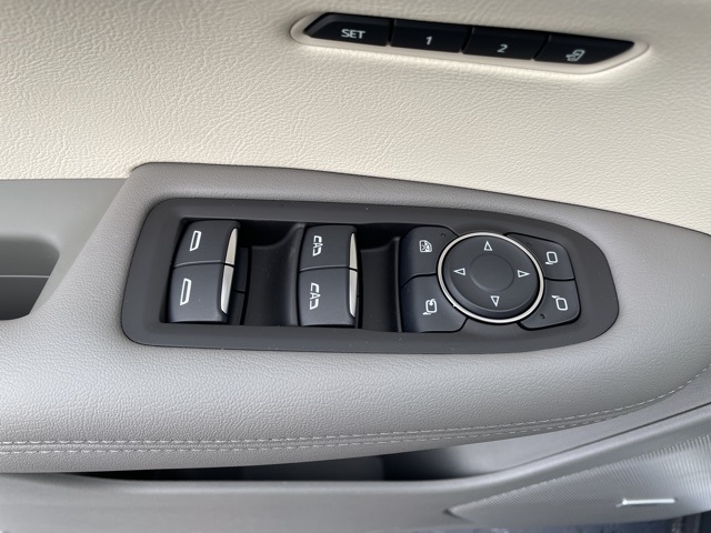 2025 Cadillac XT6 Premium Luxury:25102