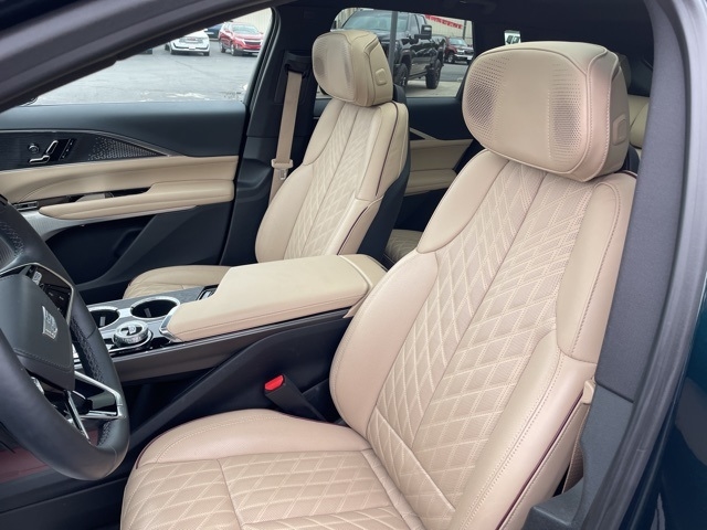 2024 Cadillac LYRIQ Luxury 3:FP6635