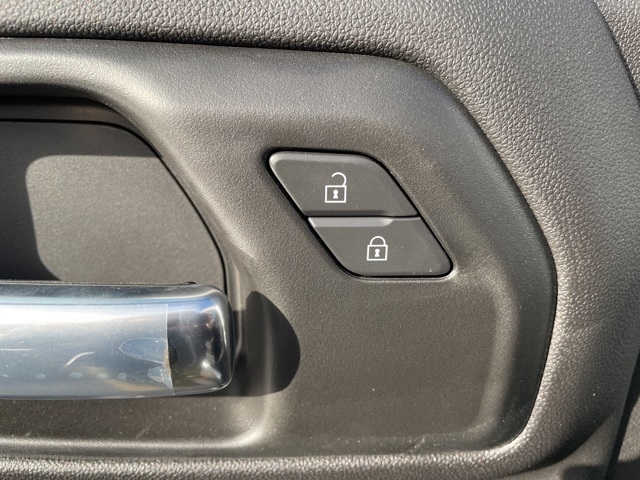 2025 GMC Sierra 1500 Pro:25101