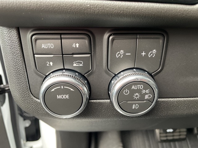 2026 GMC Yukon Elevation:26022