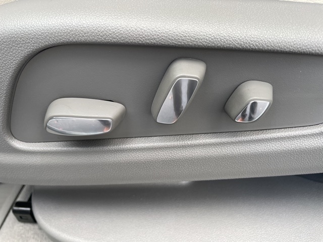 2025 Cadillac XT6 Premium Luxury:25102