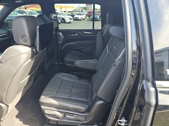 2024 Cadillac Escalade ESV Premium Luxury Platinum:25089A