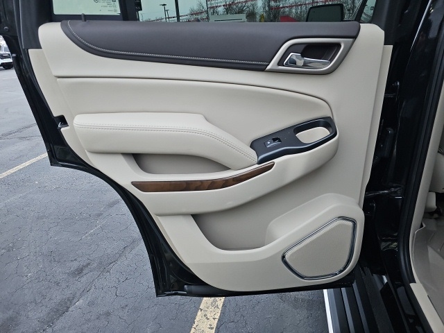 2019 GMC Yukon Denali:25050A