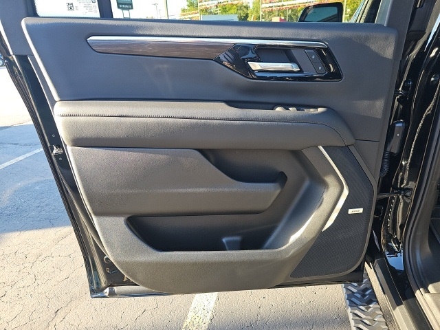 2025 Chevrolet Suburban Z71:25085A1