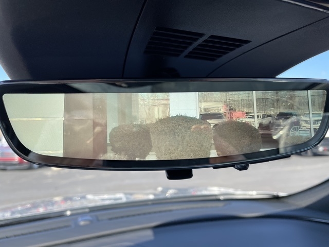 2025 Cadillac LYRIQ Luxury:25051