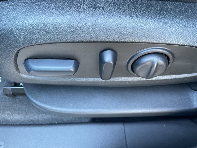 Photo of 2024 Chevrolet Equinox LT in Fremont, OH - 17,  2024 Chevrolet Equinox LT:FP9704