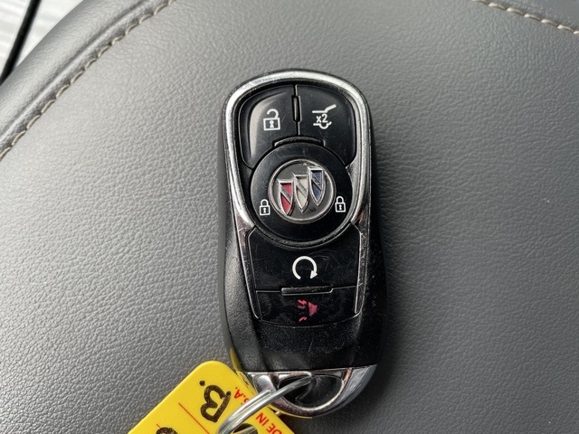 2021 Buick Enclave Essence:FP00061