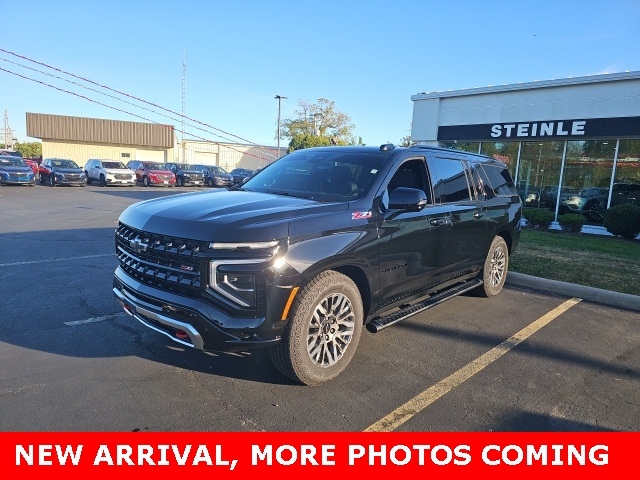 2025 Chevrolet Suburban Z71 – 25085A1