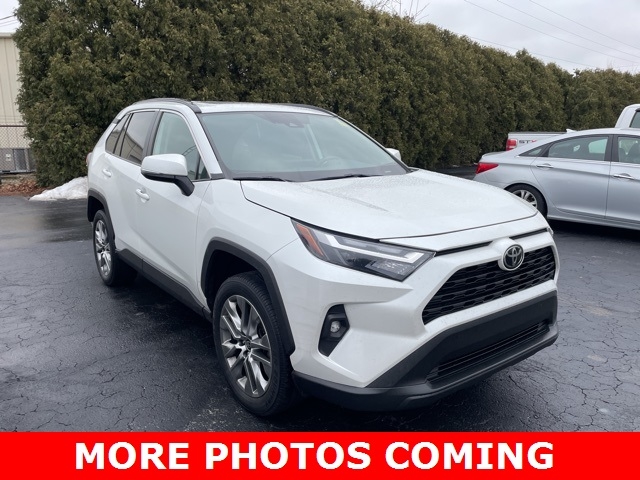 2023 Toyota RAV4 XLE Premium's photo