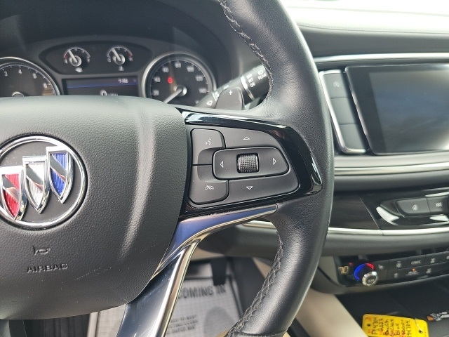 2022 Buick Enclave Essence:FP4704