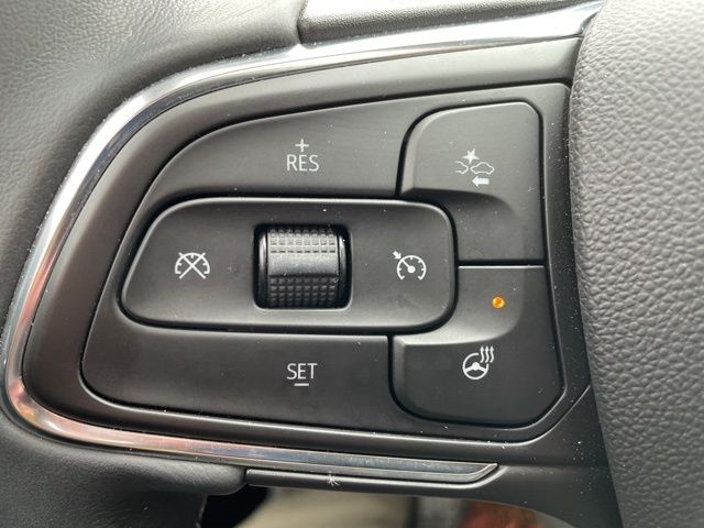 2023 Buick Envision Essence:F0002