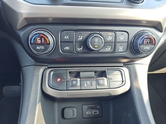 2023 GMC Acadia Denali:FP4332