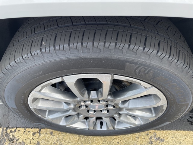 2023 GMC Acadia Denali:FP4332