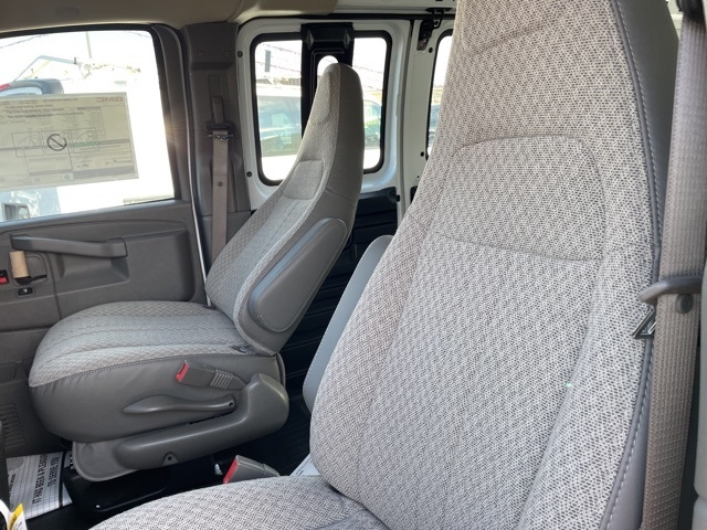 2025 GMC Savana 2500:25096
