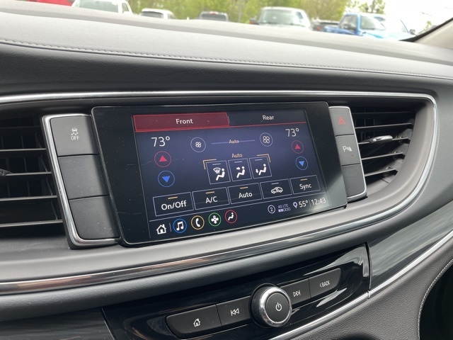 2021 Buick Enclave Essence:FP00061