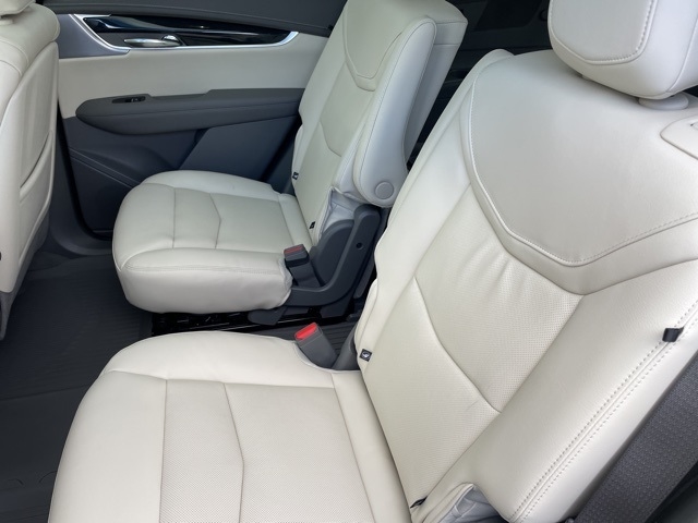 2025 Cadillac XT6 Premium Luxury:25102