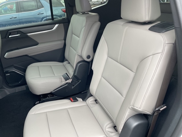 2026 GMC Acadia Elevation:26028