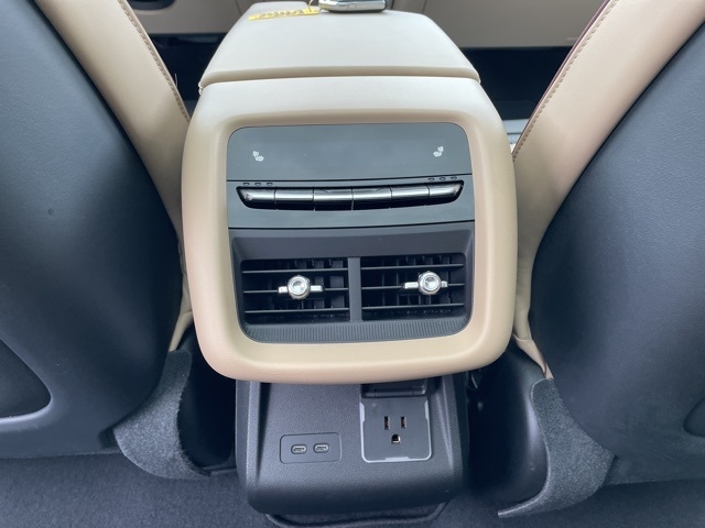 2024 Cadillac LYRIQ Luxury 3:FP6635