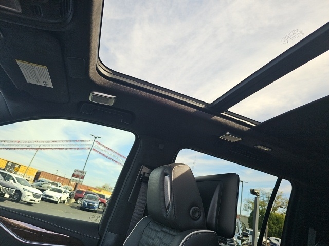 2024 Cadillac Escalade ESV Premium Luxury Platinum:25089A