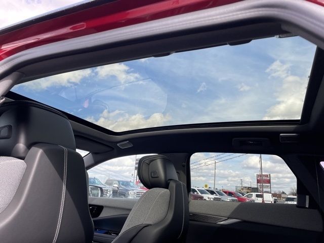 2025 Cadillac OPTIQ Luxury 1:25058