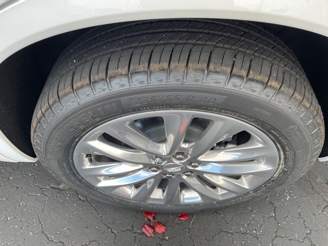 2025 Cadillac XT6 Premium Luxury:25102