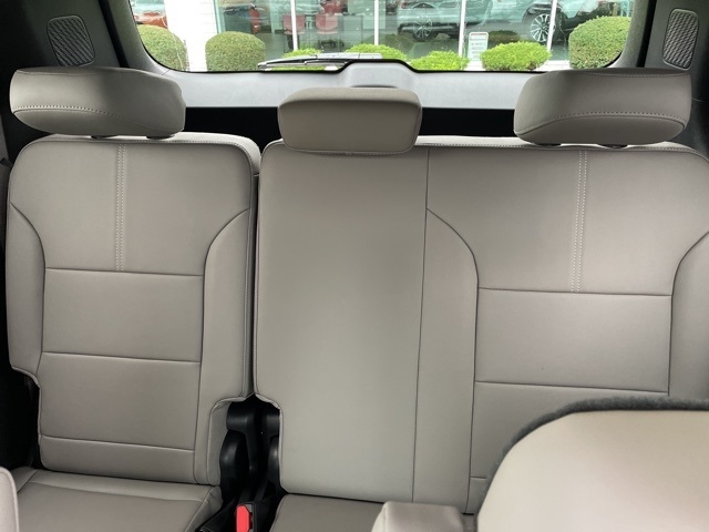 2026 GMC Acadia Elevation:26028