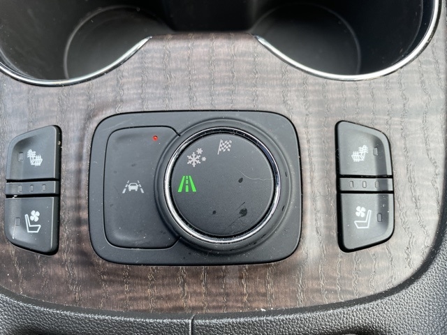 2023 GMC Acadia Denali:FP4332