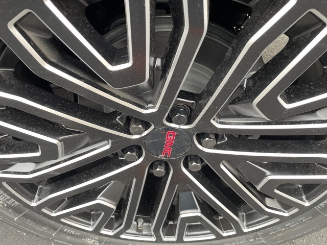 2026 GMC Yukon Elevation:26022