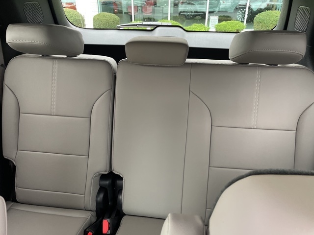 2026 GMC Acadia Elevation:26028